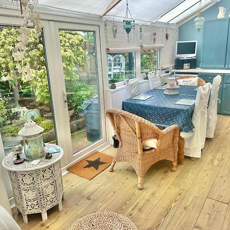 Garden Cottage - 3 Bedroom Close To Town And Beach Bournemouth Exteriör bild
