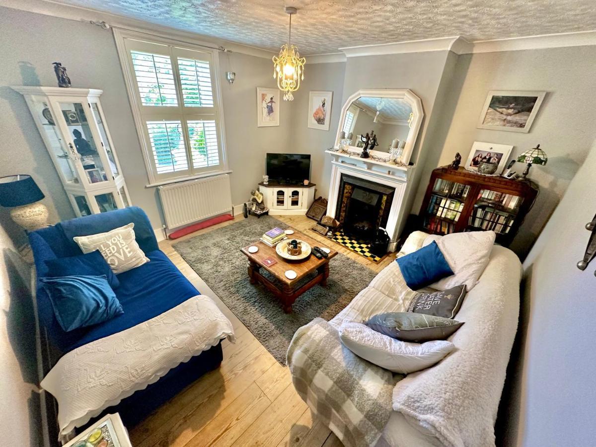 Garden Cottage - 3 Bedroom Close To Town And Beach Bournemouth Exteriör bild