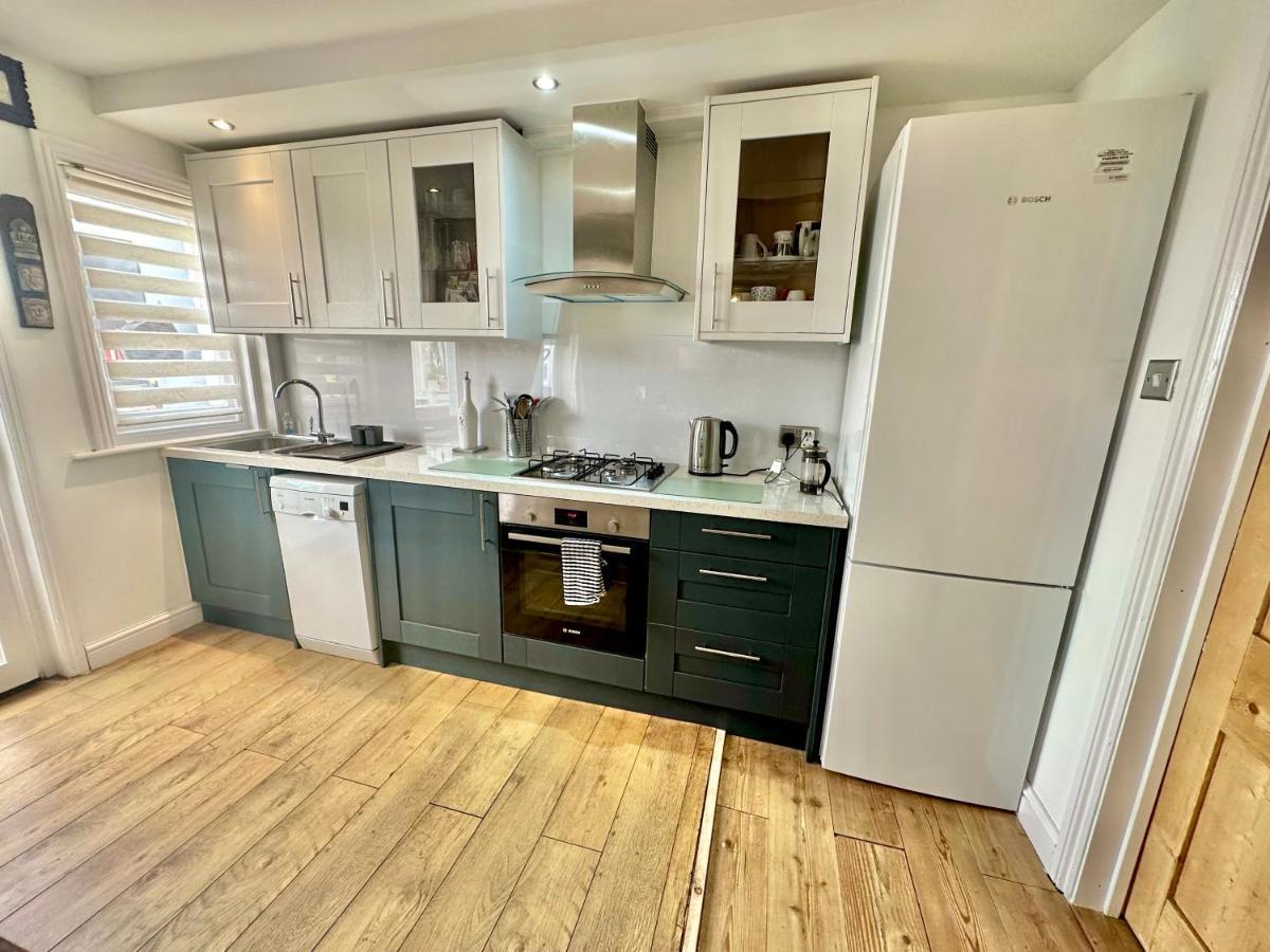 Garden Cottage - 3 Bedroom Close To Town And Beach Bournemouth Exteriör bild