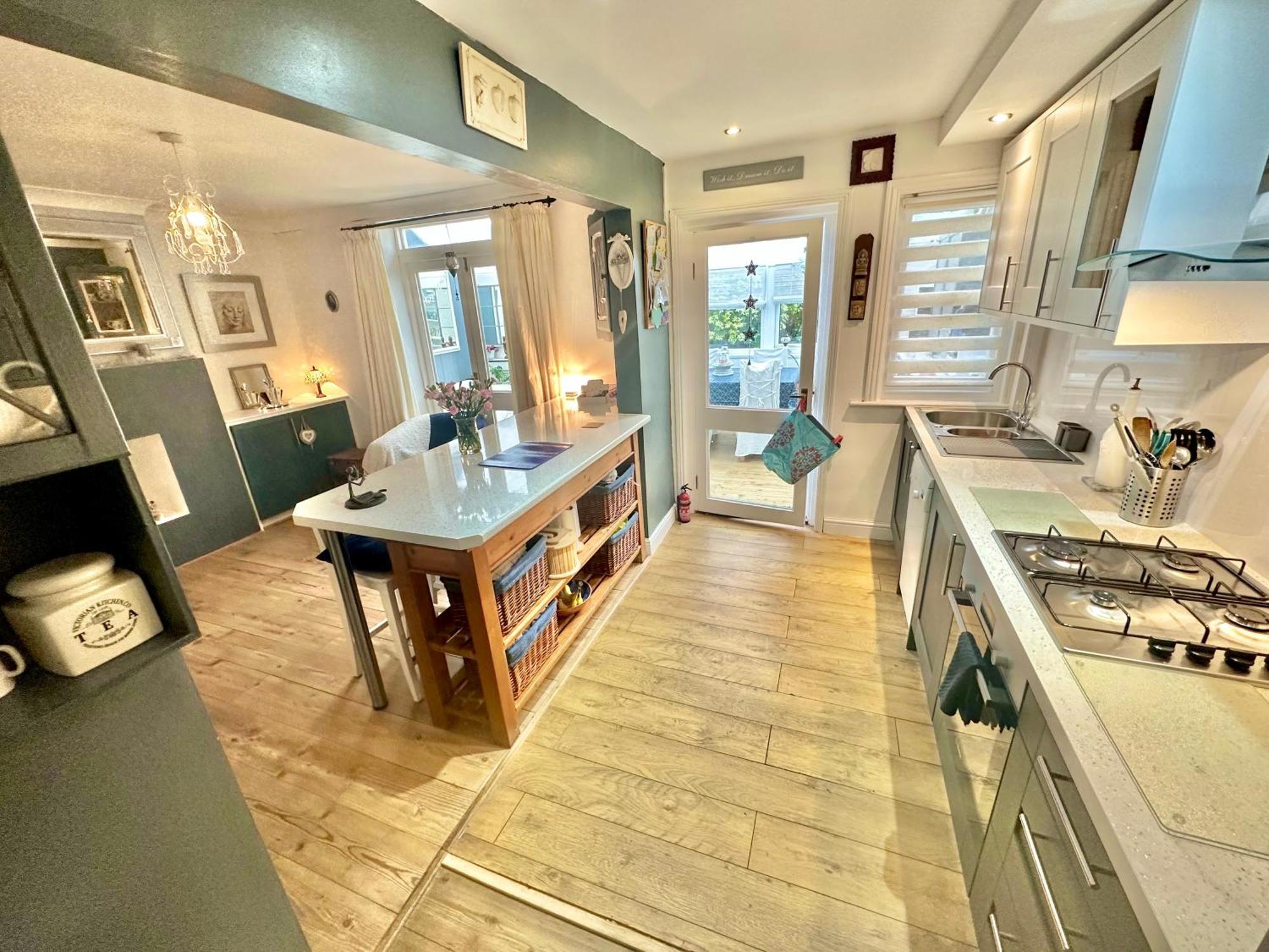 Garden Cottage - 3 Bedroom Close To Town And Beach Bournemouth Exteriör bild